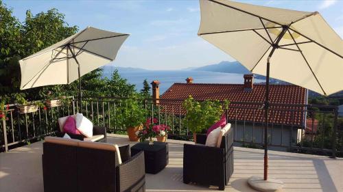 Kert, Apartment in Matulji 17036 in Rubesi