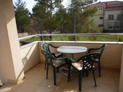 Apartment in Starigrad-Paklenica 26688 - image 2