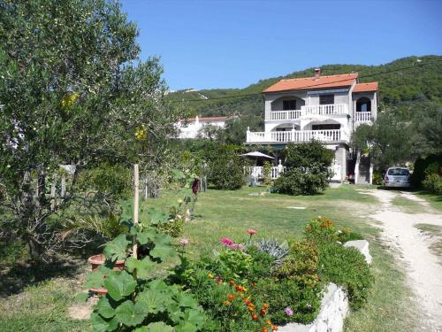  Apartment in Rab/Insel Rab 16092, Pension in Banjol bei Starigrad