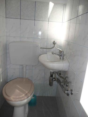 Two-Bedroom Apartment in Lopar I - image 4