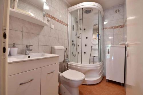 Vannas istaba, Holiday home Hrvace - Split Riviera 7302 in Rumin