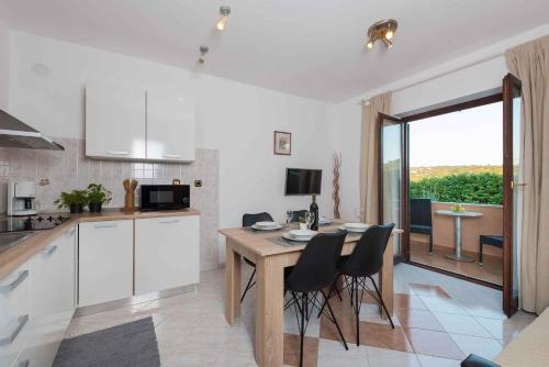  Apartment in Labin with Two-Bedrooms 2 in Krapan
