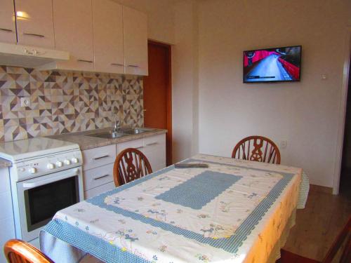 Two-Bedroom Apartment in Pula XI