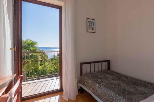 Lovran Two-Bedroom Apartment 1