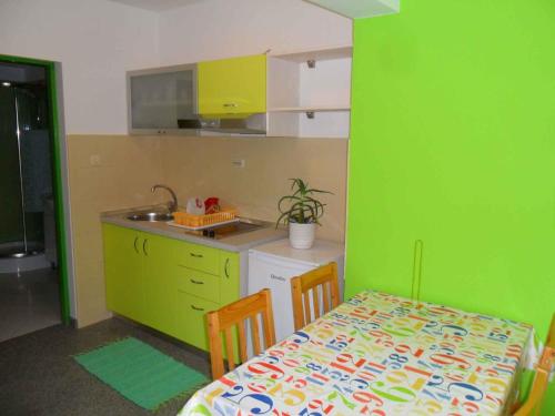 Apartment in Petrcane with One-Bedroom 1
