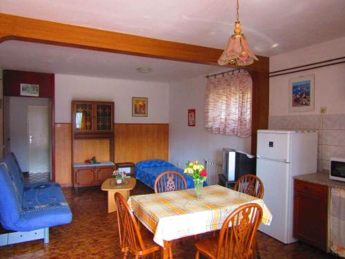  One-Bedroom Apartment in Pula V in Veruda
