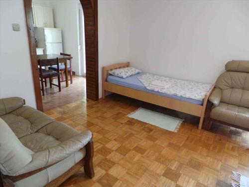 Apartment in Novi Vinodolski 15374