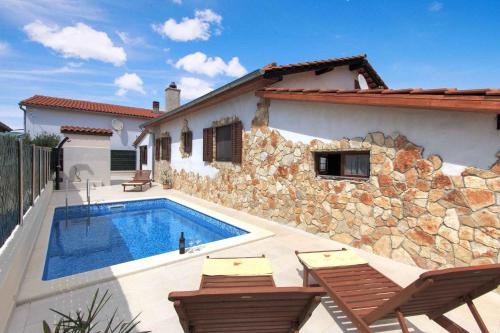 Holiday home in Fazana/Istrien 11339 - Fondole