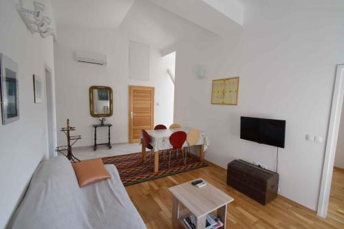 Biograd na Moru Apartment 1 - image 10