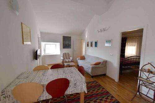 Biograd na Moru Apartment 1 - image 7