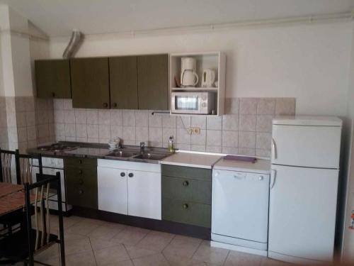 Apartment in Vodice 7702 - image 4