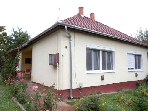  Holiday home Balatonbereny/Balaton 18111, Pension in Balatonberény