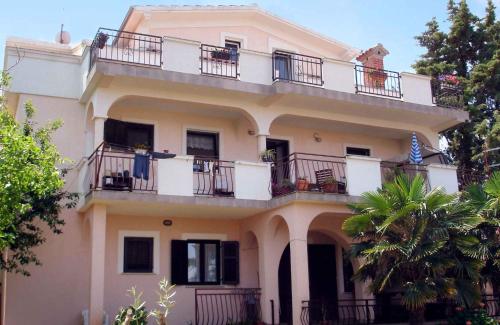 Apartment in Malinska/Insel Krk 14773 