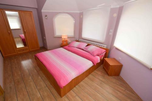 One-Bedroom Apartment Fazana near Sea 1 - image 3