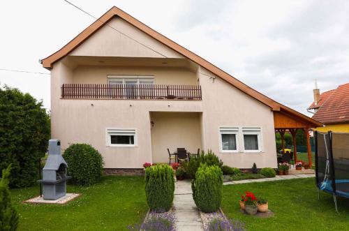 Holiday home in Balatonkeresztur 19455