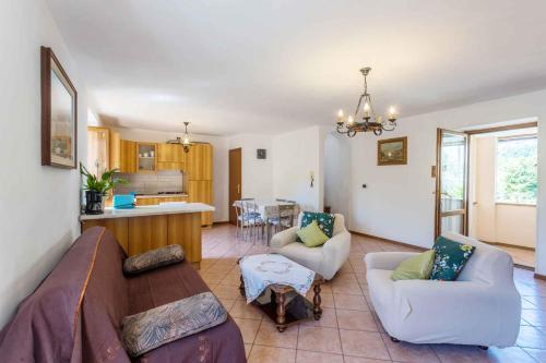 Apartment Tremosine 3