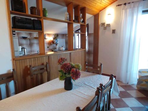  Apartment in Grebastica 7134 in Bašelovići