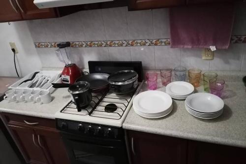 Bonita casa amueblada para 12 personas a 3 Kms del centro Cuernavaca in Cuernavaca, Mexico
