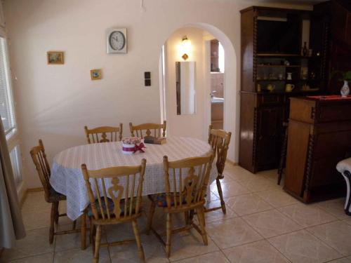 Holiday home Balatonbereny/Balaton 18118 - image 6