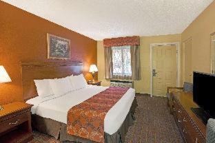 Super 8 by Wyndham Downtown Gatlinburg at Convention Center, Gatlinburg (foto 5)