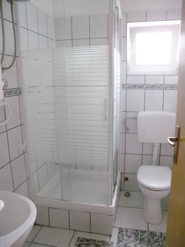 Apartment image 8