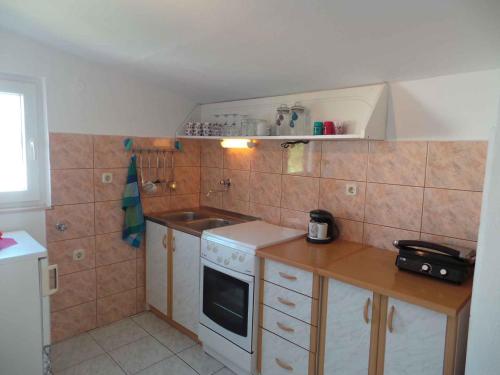  Apartment Trogir 6 in Okrug Gornji