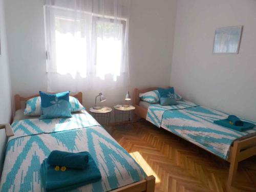  Apartment Trogir 1 in Okrug Gornji