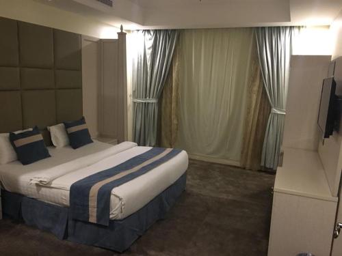 Areen Jeddah Suites Al Madina Road