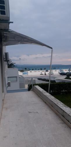 Apartment Lodore del Mare by sea - image 8