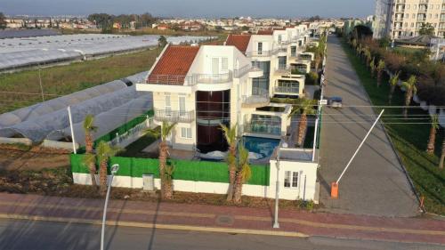 Crystal Water Deniz Saray Villa 1
