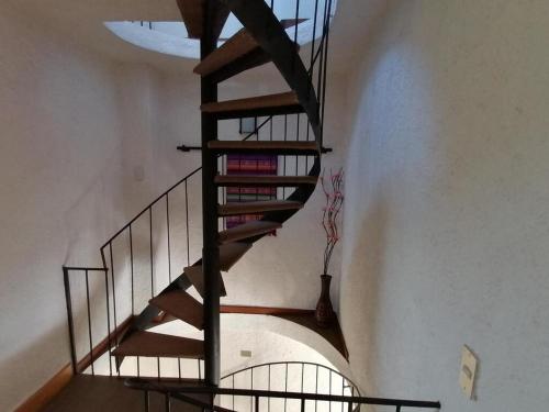 Apartment image 8