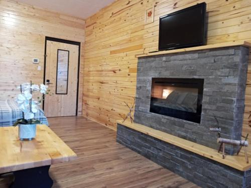 Schoolhouse Inn