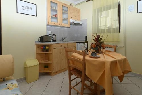 Apartment with Sea View room in Apartments Sunčica