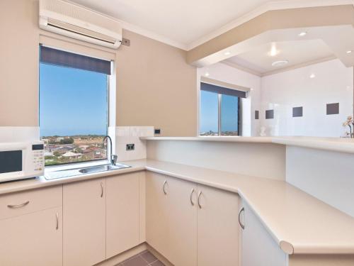 مطبخ, Comfort Inn on Raglan in وارنامبول