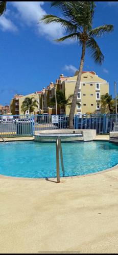 Villas Del Mar Beach Resort in 洛伊薩