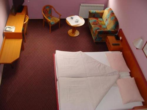 Hotel Delminium - image 11