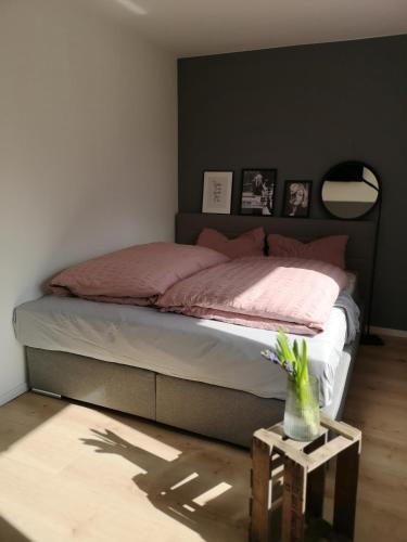 Haus zur lachenden Lieselotte I 5 Minuten zu Fuß zum kostenlosen Naturbad I Messenähe I Waldnähe (Haus zur lachenden Lieselotte I 5 Minuten zu Fuß zum kostenlosen Naturbad I Messenahe I Waldnahe) in Postbauer-Heng