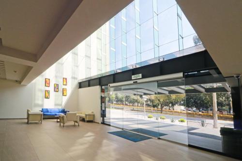 290625685 Holiday Inn Express Mexico Aeropuerto by IHG