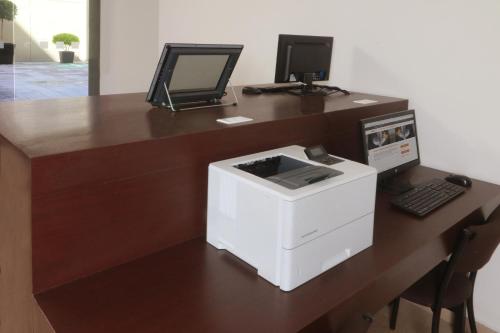290625739 Holiday Inn Express Mexico Aeropuerto by IHG