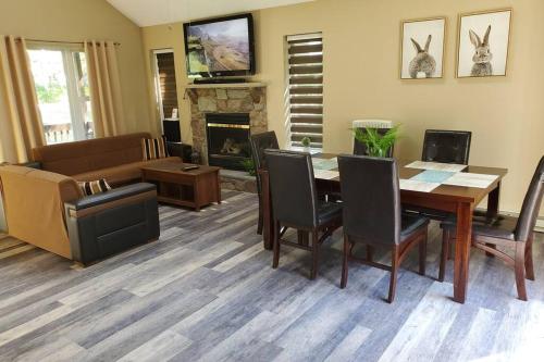 LovelyHouse!Escape&Nature!HiSpeedInternet! in Long Pond, USA