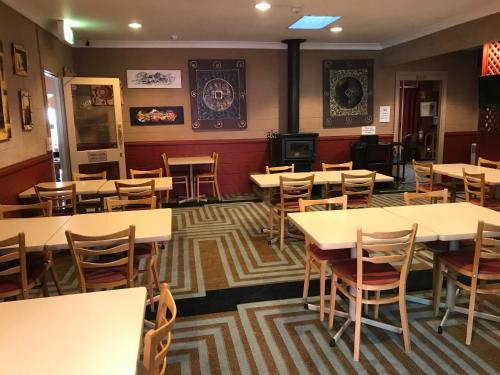 Instalaciones, Cottonwood Motel in Snowy Mountains