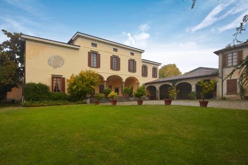 Palazzo Milesi, Villa esclusiva del '600 in Franciacorta