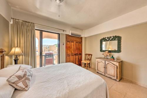 Condo in Plaza Nautica < 1 Mile to The Arch! - image 4