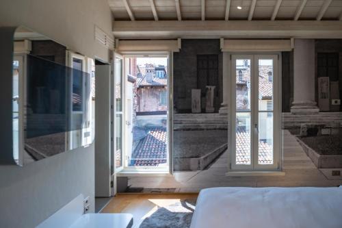 Lords of Verona Luxury Apartments - image 7