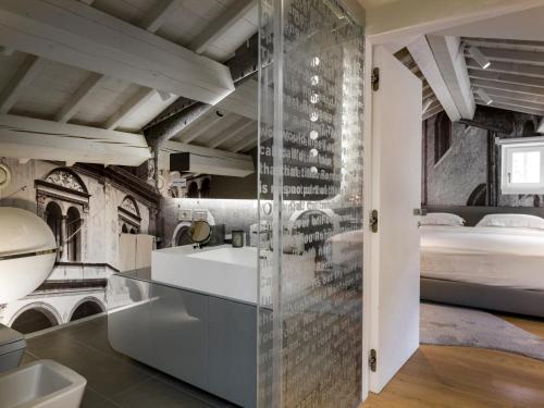 Lords of Verona Luxury Apartments - main image
