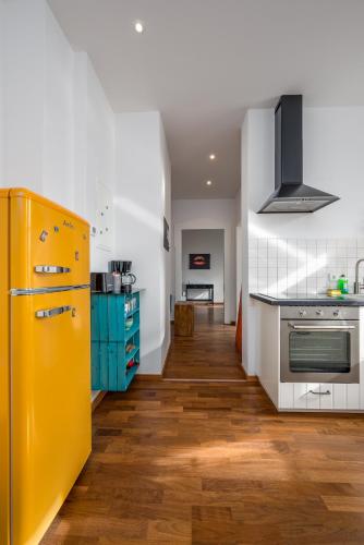 Buntes Retro-Apartment