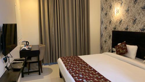 Hotel Singh`s By WB Inn, Vashi, Navi Mumbai