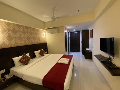 Hotel Singh`s By WB Inn, Vashi, Navi Mumbai