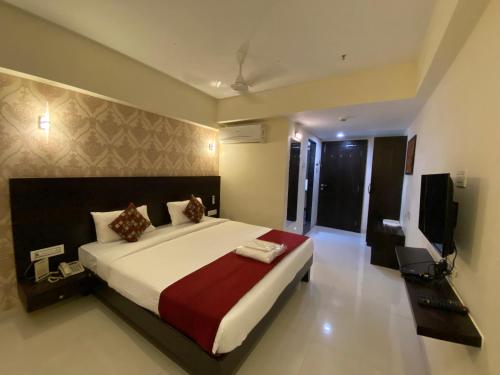 Hotel Singh`s By WB Inn, Vashi, Navi Mumbai