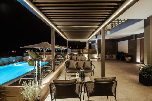 Piscină, Andrew's Luxury Residence in Mountainside